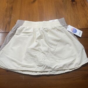 NWT OTOS Womens Cream Grey Color Block 100% Nylon Lightweight Mini Skort Size XL
